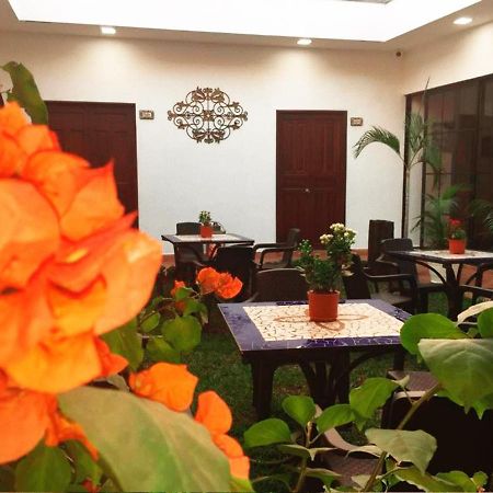 סנטה אנה Hostal Las Puertas מראה חיצוני תמונה