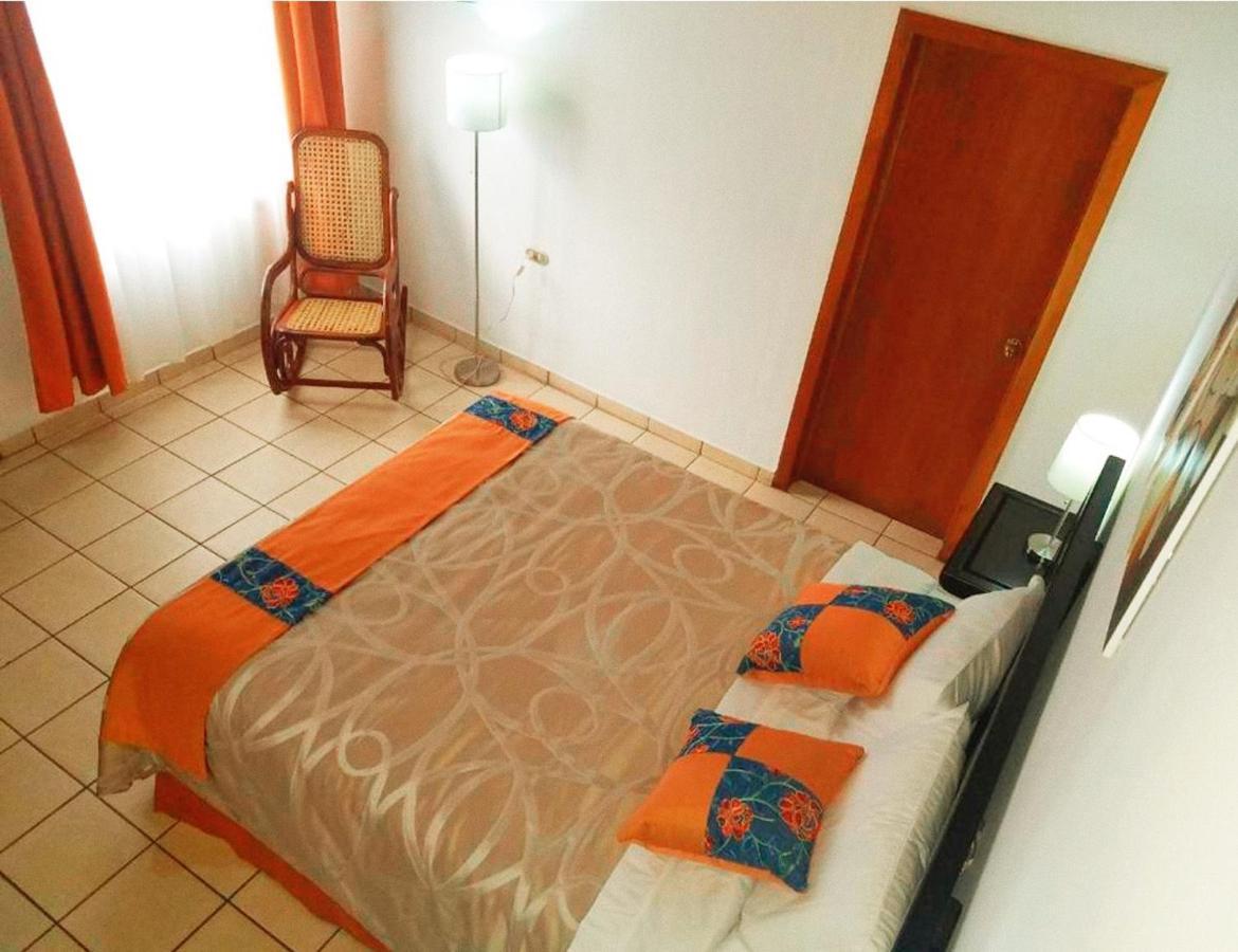 סנטה אנה Hostal Las Puertas מראה חיצוני תמונה